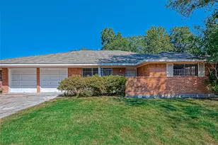 2946 Dragonwick Dr, Houston, TX 77045 - Photo 4