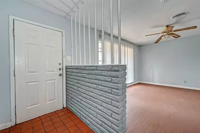 2946 Dragonwick Drive, Houston, TX 77045 - Photo 6