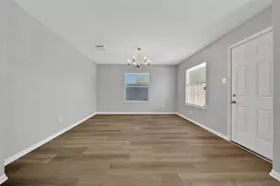 7706 Kempsey Ln, Houston, TX 77040 - Photo 16