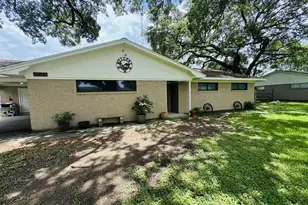 4012 Hillcrest St, Liberty, TX 77575 - Photo 2