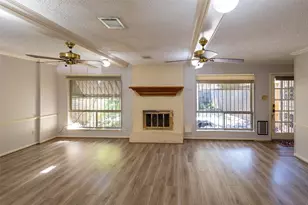 1313 Reddleshire Ln, Houston, TX 77043 - Photo 12