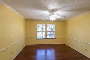 1313 Reddleshire Ln, Houston, TX 77043 - Photo 26