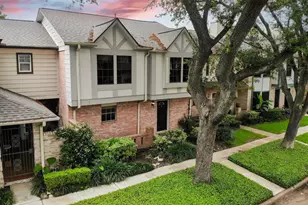 1313 Reddleshire Ln, Houston, TX 77043 - Photo 4