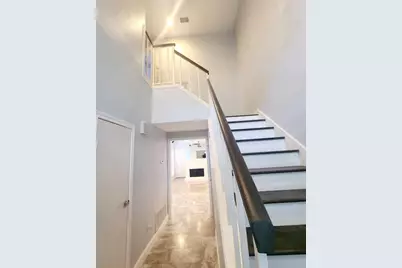 7447 Cambridge #8, Houston, TX 77054 - Photo 4