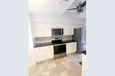 7447 Cambridge #8, Houston, TX 77054 - Photo 8