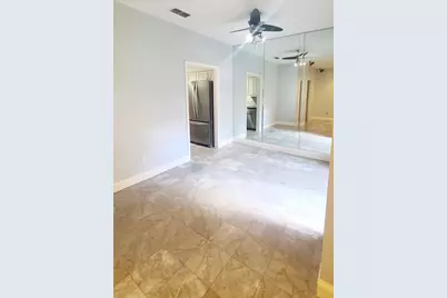 7447 Cambridge #8, Houston, TX 77054 - Photo 2