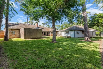 2904 Frostwood Circle, Dickinson, TX 77539 - Photo 40