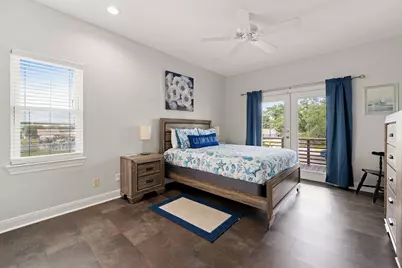 814 Hall Avenue, Seabrook, TX 77586 - Photo 14