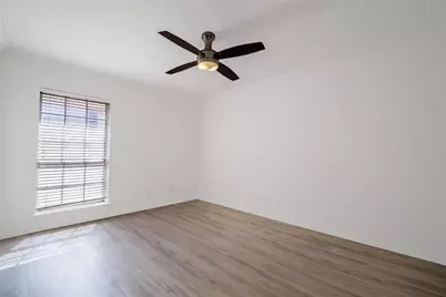 3400 Timmons Lane #32, Houston, TX 77027 - Photo 8