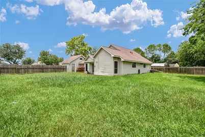 3 Chuckwagon Court, Angleton, TX 77515 - Photo 28