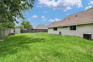 3 Chuckwagon Ct, Angleton, TX 77515 - Photo 24