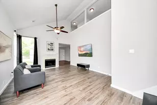 16118 Bunker Ridge Rd, Houston, TX 77053 - Photo 4