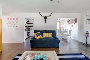 804 N Milam St, Fredericksburg, TX 78624 - Photo 4