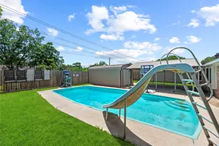 12211 Pine Knoll Dr, Houston, TX 77099 - Photo 32