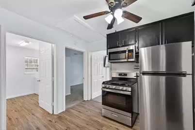 9858 Sageaspen Lane, Houston, TX 77089 - Photo 8