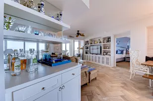 801 E Beach Dr, Galveston, TX 77550 - Photo 6