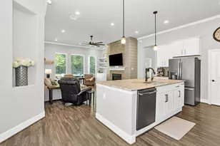 25702 Balsamwood Dr, Tomball, TX 77375 - Photo 12