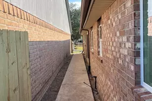 2850 Creekway Cir, Missouri City, TX 77459 - Photo 32