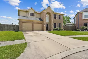 18206 Noble Forest Dr, Humble, TX 77346 - Photo 2