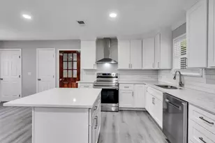 203 22nd Ave N, Texas City, TX 77590 - Photo 8