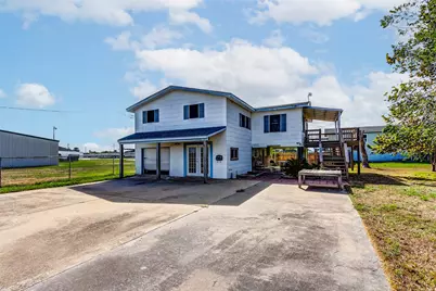1712 Hwy 87, Crystal Beach, TX 77650 - Photo 4