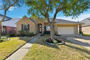 4616 Chaperel Dr, Pearland, TX 77584 - Photo 2