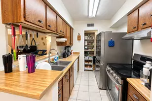 700 Thicket Ln, Houston, TX 77079 - Photo 18