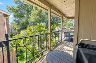 700 Thicket Ln, Houston, TX 77079 - Photo 20
