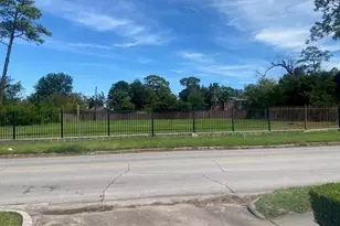 3221 N MacGregor Way, Houston, TX 77004 - Photo 1