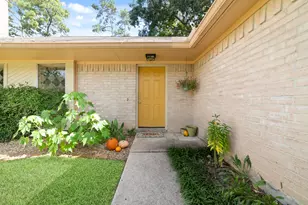 25402 Mill Pond Ln, Spring, TX 77373 - Photo 2