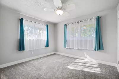 101 W Larkspur Drive, Hillcrest Village, TX 77511 - Photo 14