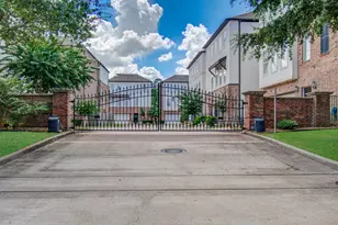 1743 Dominica Dr, Houston, TX 77345 - Photo 2