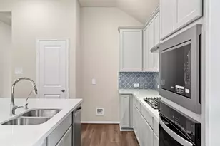 22423 Sawmill Pass Ln, Porter, TX 77365 - Photo 4