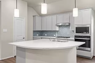 22423 Sawmill Pass Ln, Porter, TX 77365 - Photo 4