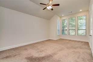 10202 S Goshawk Trl, Conroe, TX 77385 - Photo 18