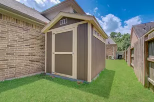 10202 S Goshawk Trl, Conroe, TX 77385 - Photo 40