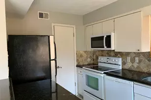 6479 Olympia Dr, Houston, TX 77057 - Photo 4
