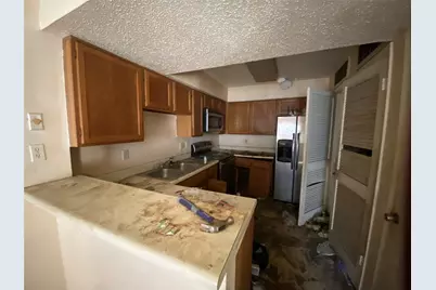 10555 Turtlewood Court #1905, Houston, TX 77072 - Photo 4