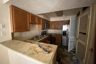 10555 Turtlewood Ct, Houston, TX 77072 - Photo 4