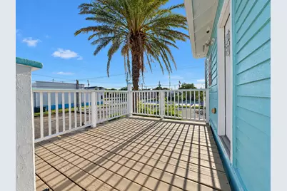 4417 Avenue O 1/2, Galveston, TX 77550 - Photo 8