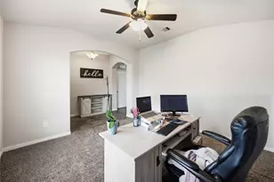 712 Rim Water Dr, Alvin, TX 77511 - Photo 4
