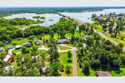 146 Creekside Drive, Onalaska, TX 77360 - Photo 8