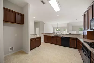 30607 Hackinson Drive, Spring, TX 77386 - Photo 8