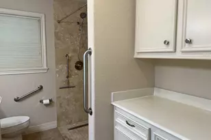 2402 Cypress St, Galveston, TX 77551 - Photo 10