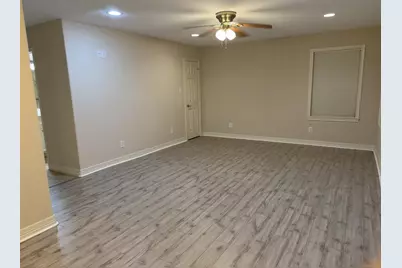 2402 Cypress Street, Galveston, TX 77551 - Photo 8