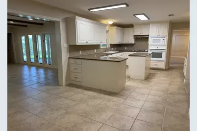 2402 Cypress Street, Galveston, TX 77551 - Photo 18