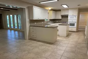 2402 Cypress St, Galveston, TX 77551 - Photo 18