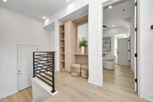 1601 W 25th St, Houston, TX 77008 - Photo 4