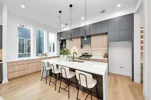 1601 W 25th St, Houston, TX 77008 - Photo 12