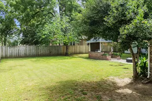 907 E Houston Ave, Crockett, TX 75835 - Photo 24